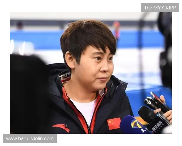 王濛力赞谷爱凌轻盈优雅尽显风采